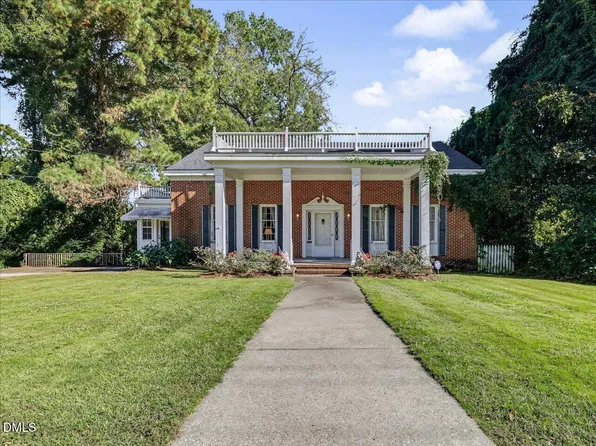 317 S 2nd St, Smithfield, NC 27577