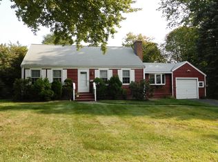 14 Rangely Dr, Trumbull, CT 06611