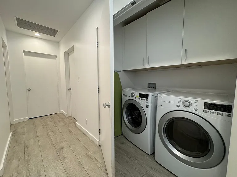 143 N Ardmore Ave — Photo 11