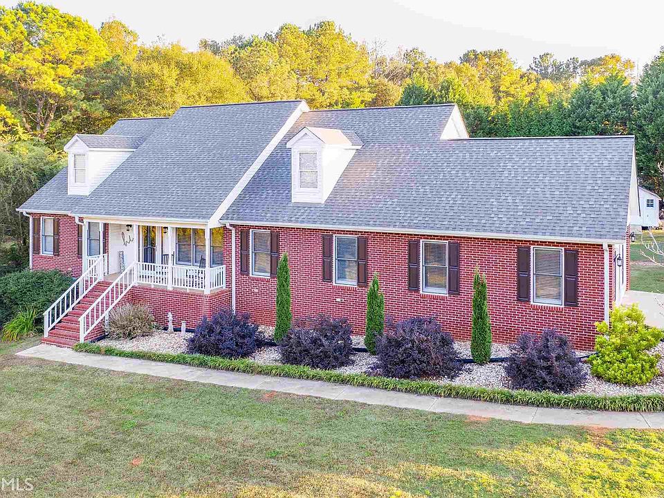 1st image of 406 Freedom Dr
