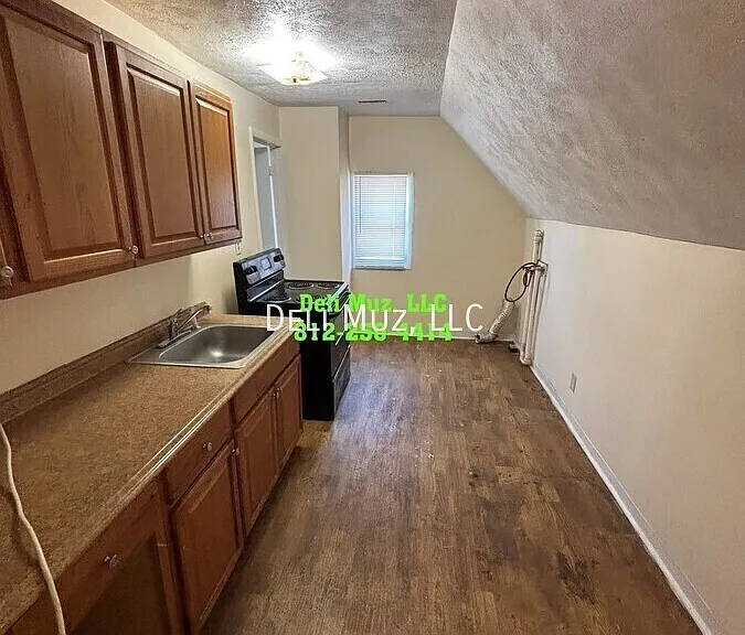 218 E Michigan St #B — Photo 22
