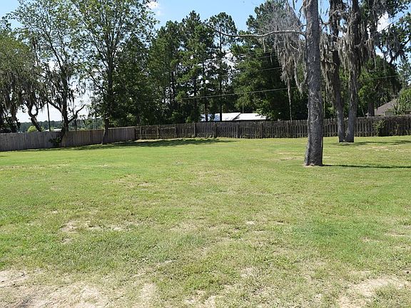 4th image of 4080 Pheasant Hill Dr