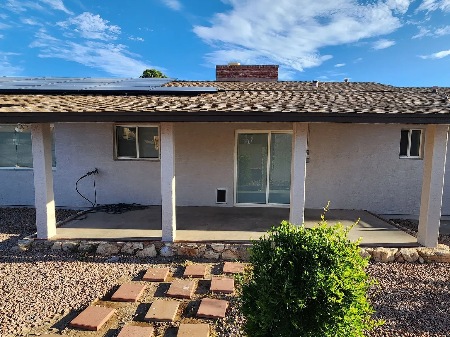 4 bed, 2.0 bath, 2240 sqft, $2,900 — Photo 4