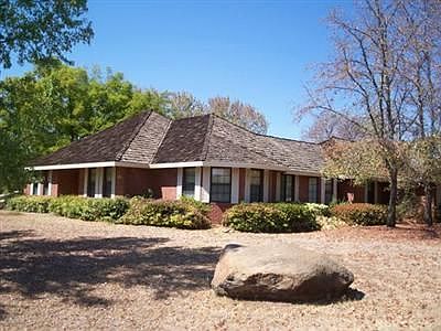 1st image of 7665 Jeannie Ct