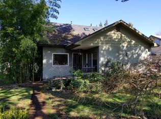 4609 NE Ainsworth St, Portland, OR 97218