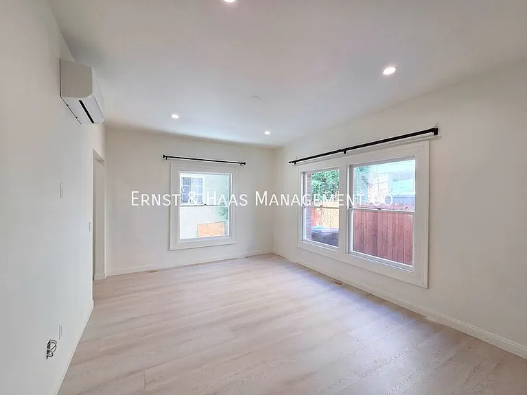 321 Chestnut Ave #3 — Photo 3