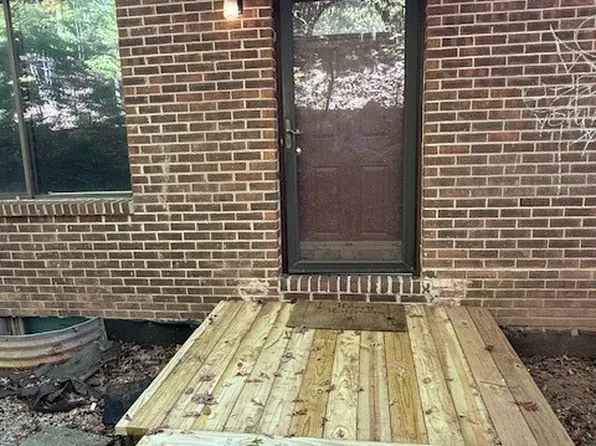 781 Roxalana Hills Dr, Dunbar, WV 25064