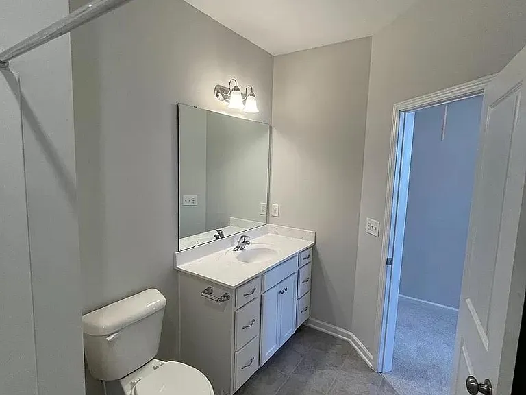 1049 Islip Pl — Photo 41
