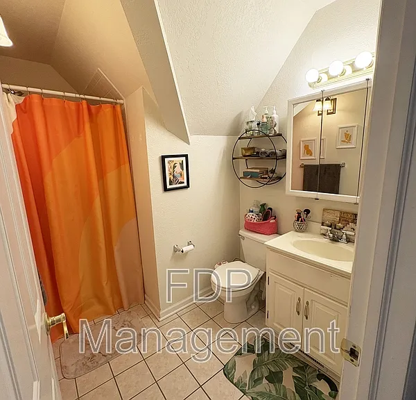 660 East Ave #100B — Photo 10