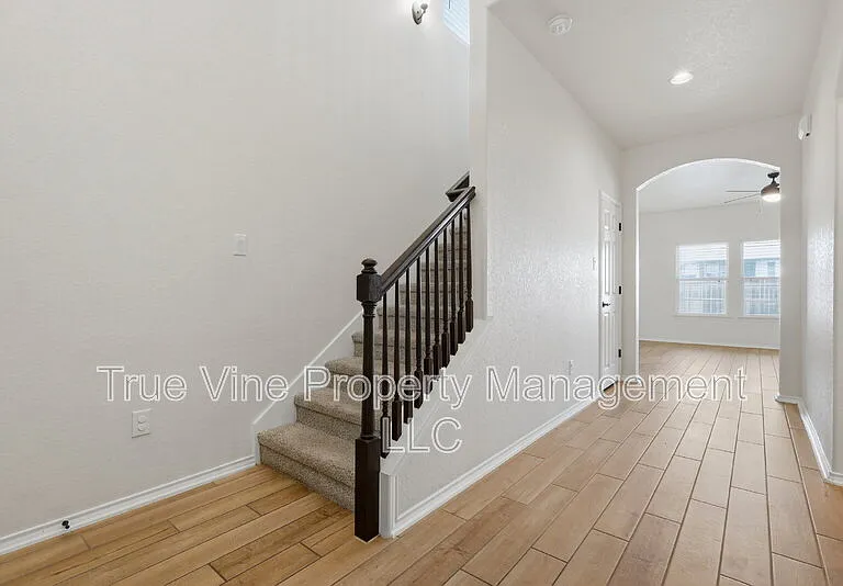 114 Katy Way — Photo 17