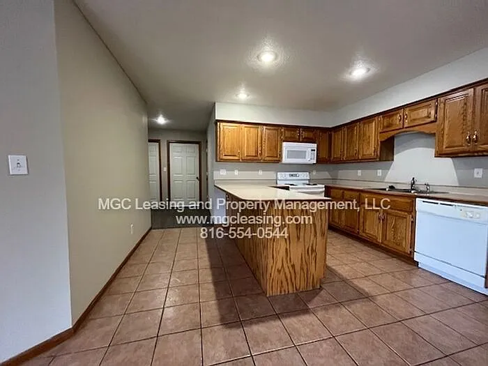 622 Willow Ln #A — Photo 12