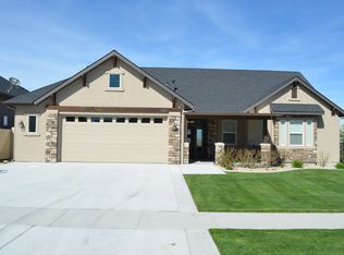 898 E Reflect Ridge Dr, Meridian, ID 83642
