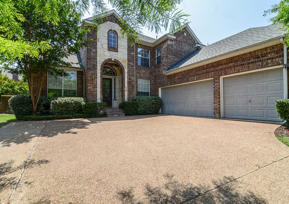 1st image of 303 Appalachian Way