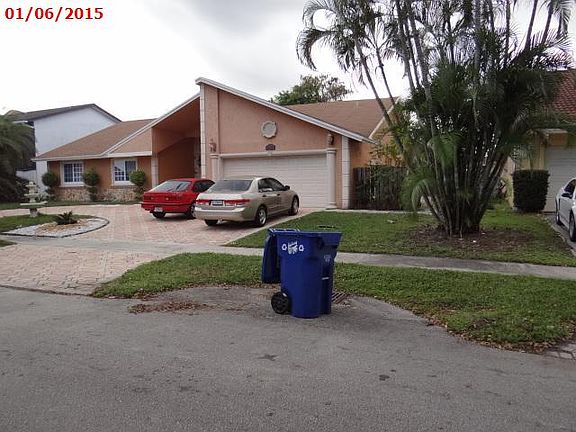 4th image of 4561 NW 70th Ave