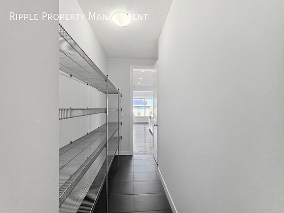 3rd image of 118 Panora Ct NW