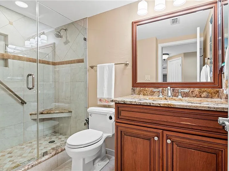 7515 Pelican Bay Blvd #7B — Photo 20