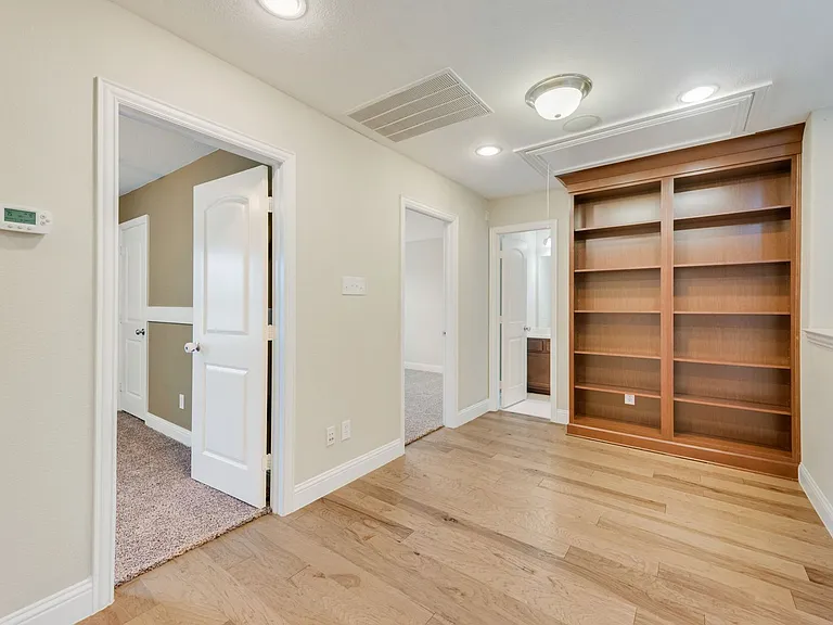 2629 Chambers Dr — Photo 21