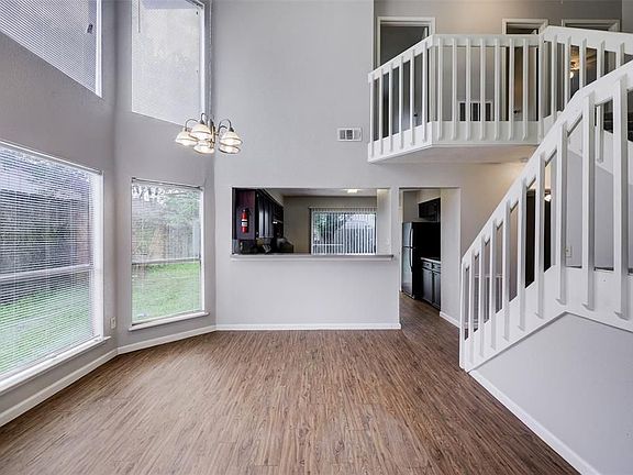 5th image of 10726 Buffalo Bend Dr