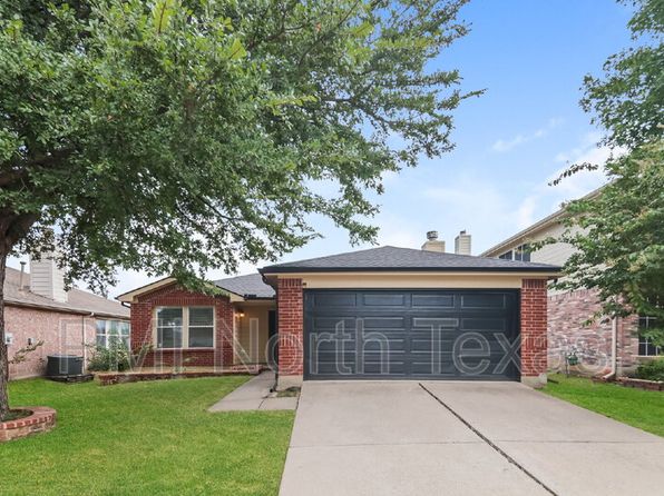 1571 Thornhill Ln
