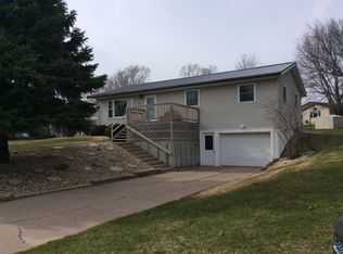 870 Valley Ct, Lancaster, WI 53813