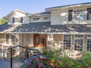 9010 Vista Creek Dr, Dallas, TX 75243