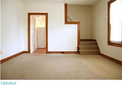 4th image of 250 E Jenkins Ave