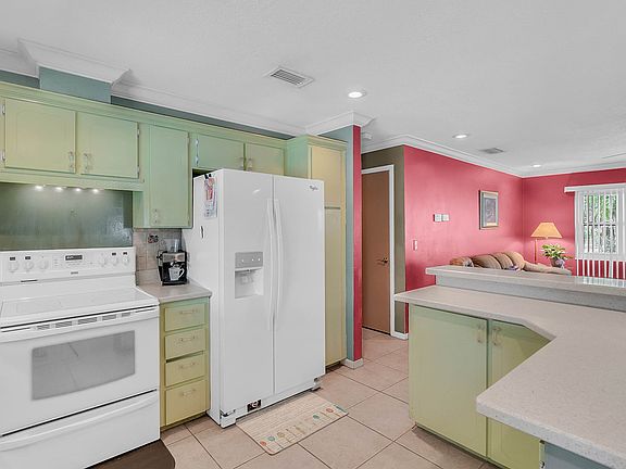 4th image of 4440 Wyndcliff Cir