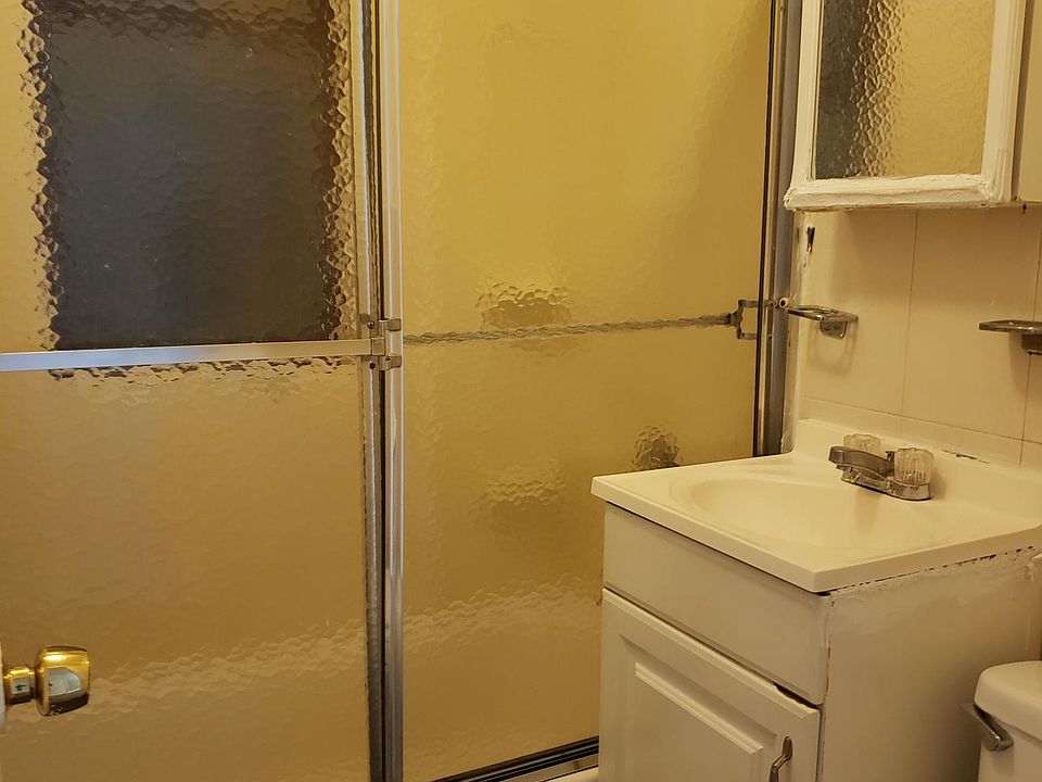 2nd image of 5311 Hudson Ave APT 3