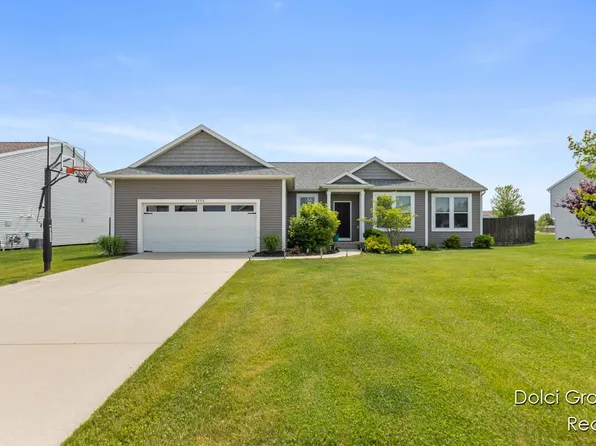 4208 Shetland Dr, Hudsonville, MI 49426