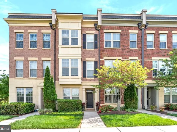 820 Fair Winds Way #285, Oxon Hill, MD 20745