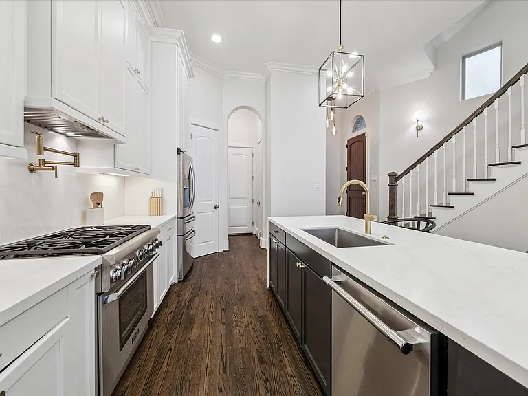 6114 Maxie St #B — Photo 6