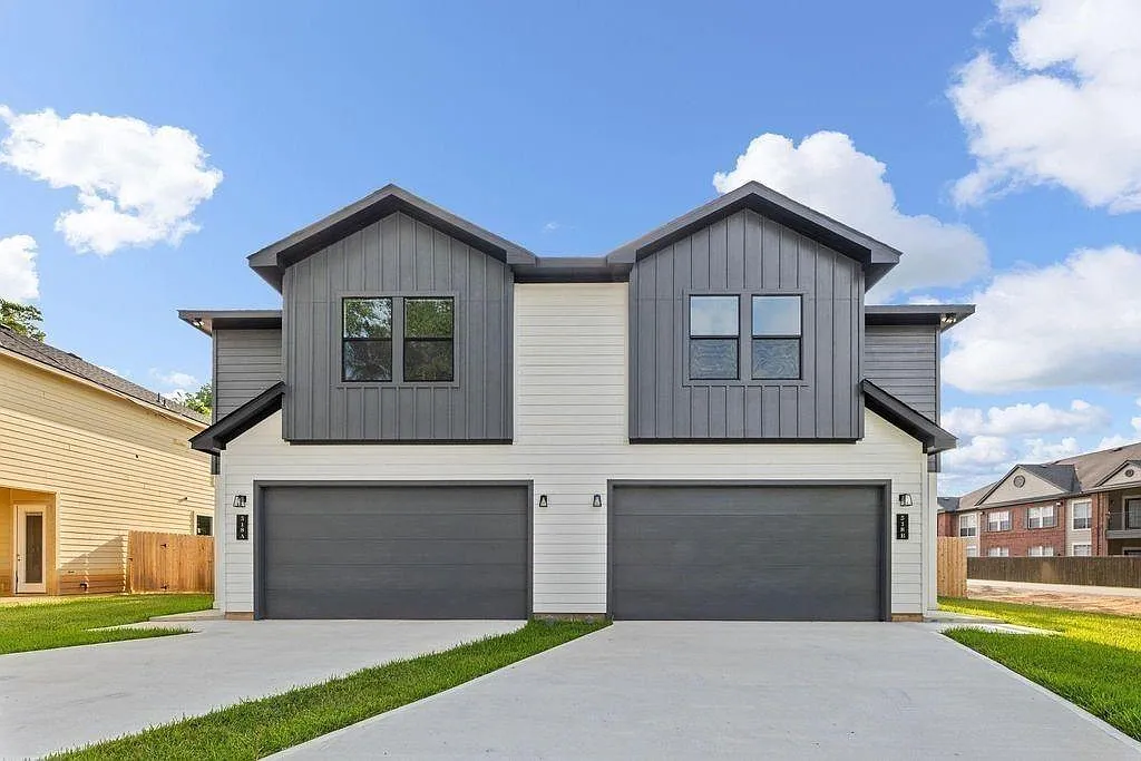 3 bed, 2.5 bath, 1631 sqft, $2,000 — Photo 1