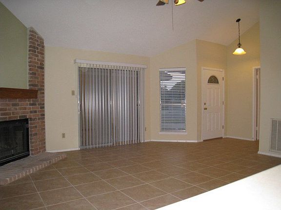 Living Room w/Fireplace