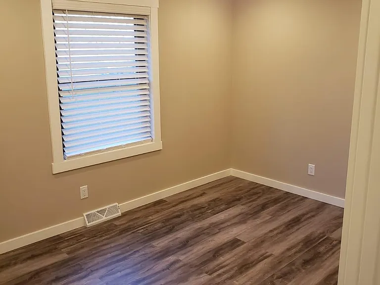 824 Horns Corners Rd — Photo 10