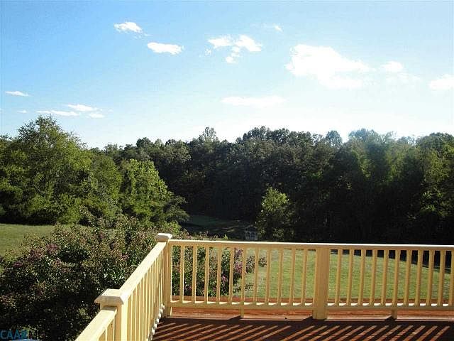 2nd image of 545 Ivy Farm Dr