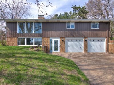 2124 Briarwood Court, Eau Claire, WI, 54703