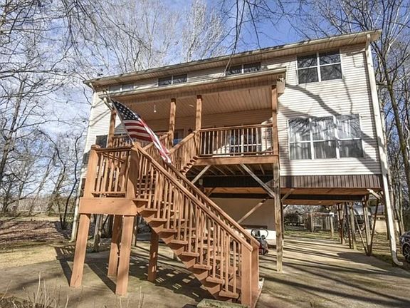 2nd image of 13593 Riverbend Rd