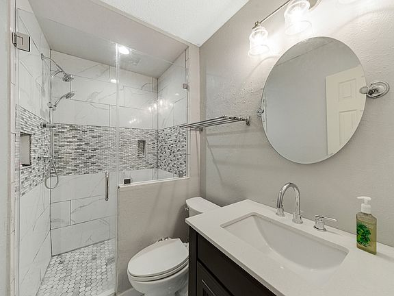 3rd image of 9314 New London St