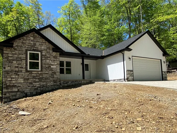 1965 Apple Valley Dr, Howard, OH 43028