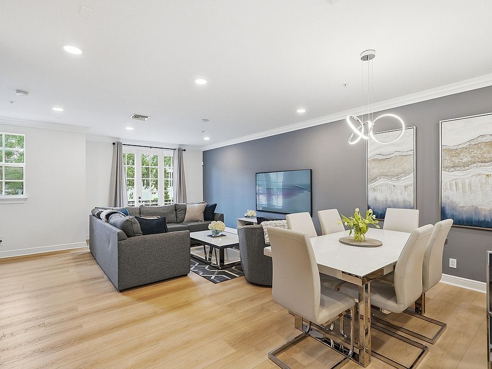 1st image of 1050 E Heritage Club Circle