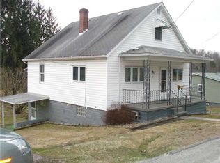 15 Salem Ave, New Salem, PA