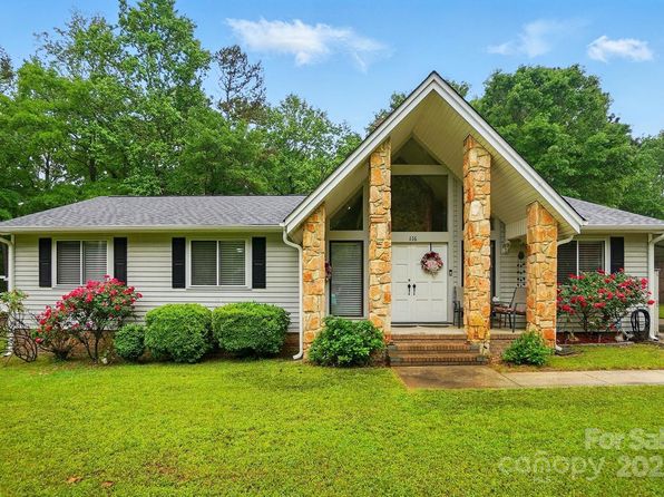 116 Pelham Ln, Fort Mill, SC 29715