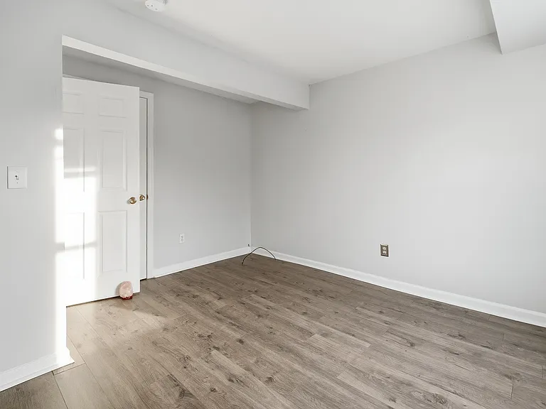 78 Belmont Ave #B — Photo 6