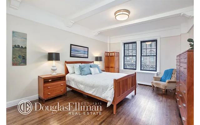 Sold by Douglas Elliman | media 14