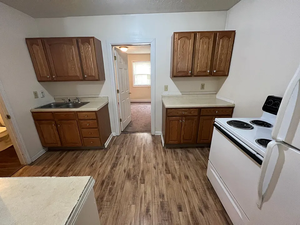 728 Beaver Ave #2