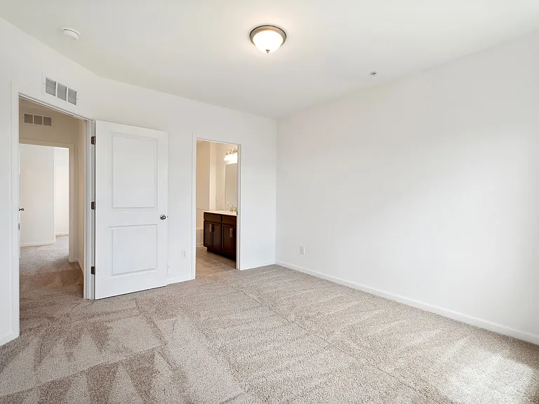 869 Birdwhistle Ln #5 — Photo 14