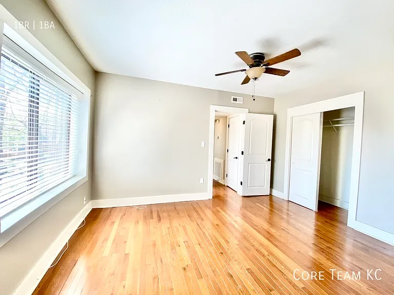 4328 Roanoke Pkwy #306 — Photo 8