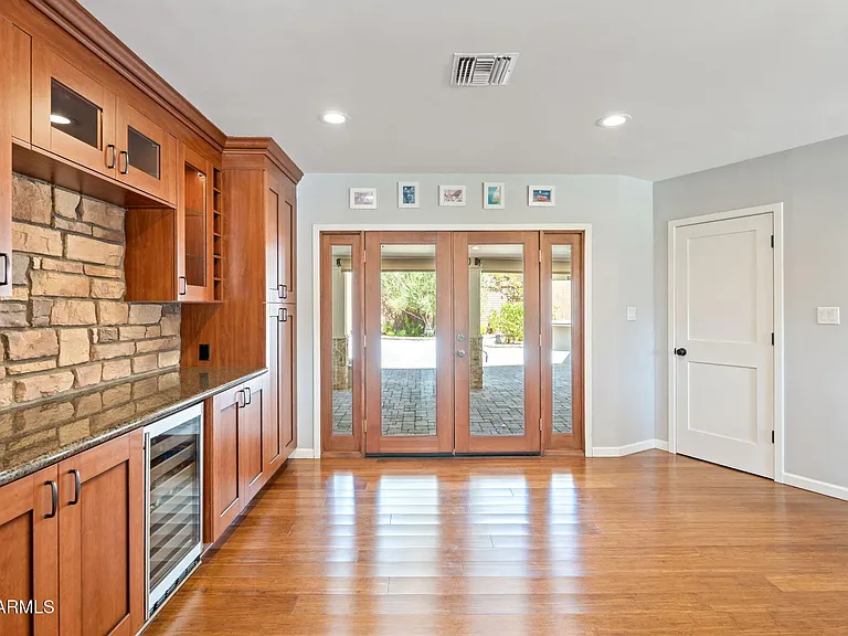 2054 E Rancho Dr — Photo 20