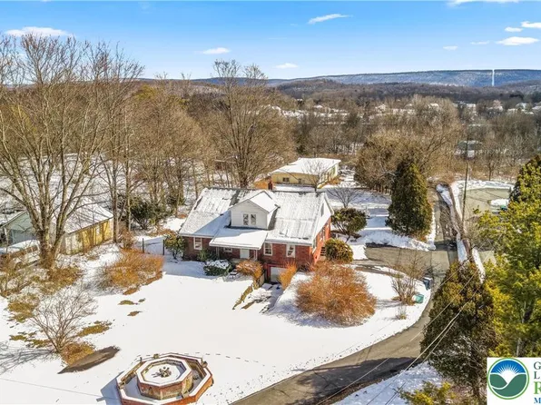 2115 W Main St, Stroudsburg, PA 18360