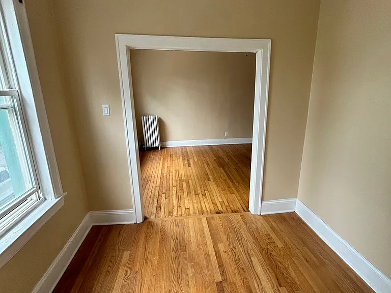 2240 W Sunnyside Ave #2 — Photo 5